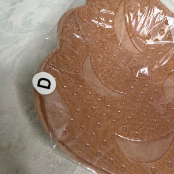 NEW Sticky Butterfly Bra with Center Tie Nude Color Size D - Picture 6 of 6